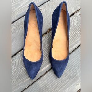 Ines blue suede pumps made in Spain.